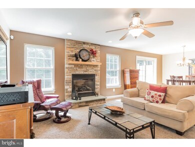 222 Chestnut St, Hatfield, PA 19440 - photo 3