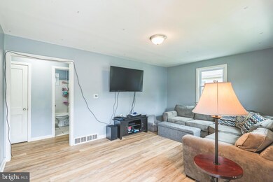 618 N New St, Clayton, NJ 08312 - photo 3