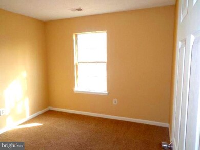 7155 Mahogany Dr, Hyattsville, MD 20785 - photo 5