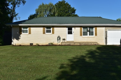 189 Thompson Dr, Minor Hill, TN 38473 - photo 2