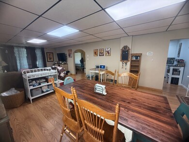 631 W Walnut St, Albion, NE 68620 - photo 6