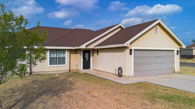 3293 Sueno Cir, Eagle Pass, TX 78852 - photo 4
