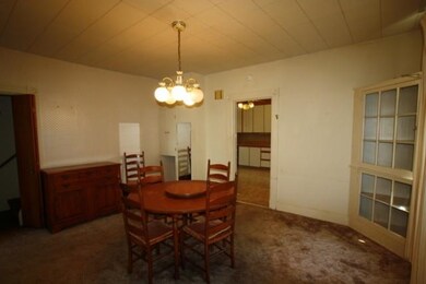2004 Dixwell St, Davenport, IA 52802 - photo 2