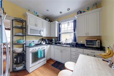 19 Ayrault St unit 1, Newport, RI 02840 - photo 7