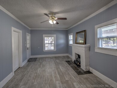 1013 N Griffin Ave, Okmulgee, OK 74447 - photo 6