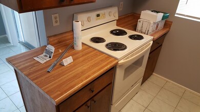 2032-202 Kitchen 1