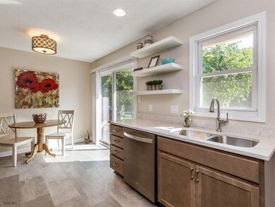 731 34th St, West Des Moines, IA 50265 - photo 2