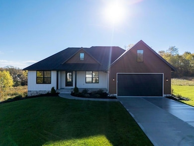 113 Gables Blvd, Lexington, OH 44904 - photo 2