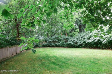 284 Colonie St, Albany, NY 12210 - photo 4