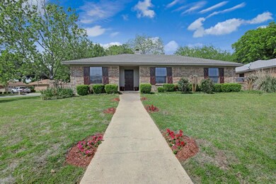 1020 Calloway Dr, Hurst, TX 76053 - photo 2