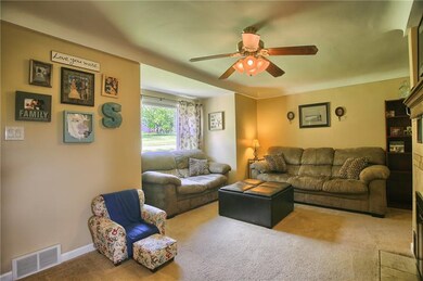 Huge bay window with loads of natural light into t