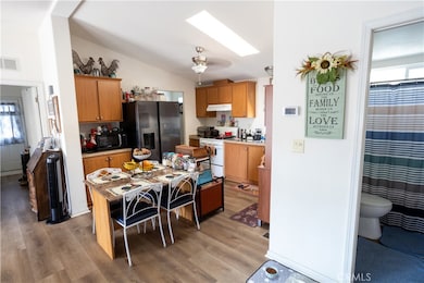 1782 Nisson Rd unit 67, Tustin, CA 92780 - photo 4