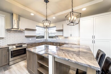 3679 SW 45th St, Redmond, OR 97756 - photo 4