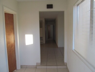 705 Ridgecrest Dr, Alamogordo, NM 88310 - photo 4