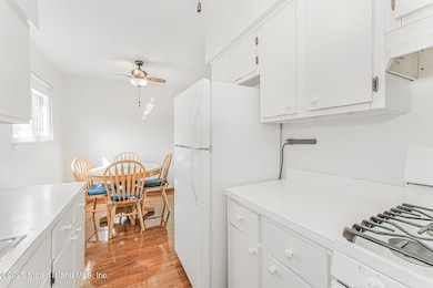 4219 Amboy Rd unit 4, Staten Island, NY 10308 - photo 7