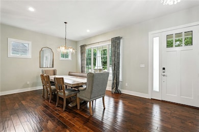 1696 Shelburne Ln, Pittsburgh, PA 15217 - photo 7