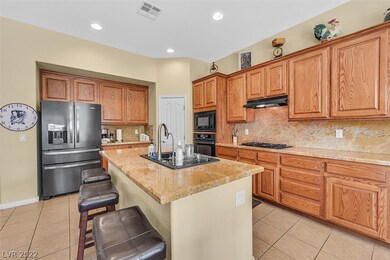 5013 Wayfaring Tree Ave Las Vegas, NV 89131-Kitche