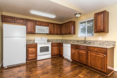 33rd St SW 1526 Web (8 of 27)
