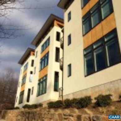 1600 Jefferson Park Ave unit 109, Charlottesville, VA 22903 - photo 5