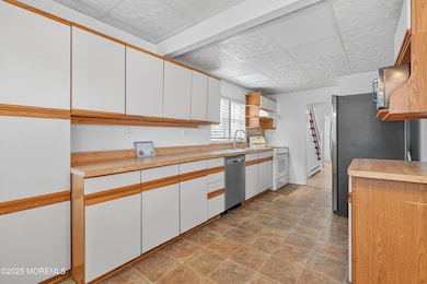 45 8th St, Keansburg, NJ 07734 - photo 7