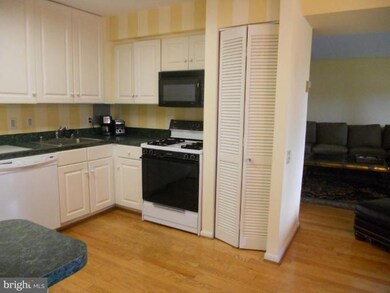 760 Fairview Ave unit B, Annapolis, MD 21403 - photo 4
