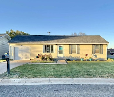 1185 E 8th St, Colby, KS 67701 - photo 5