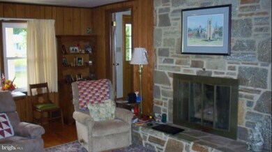 7912 Runnymeade Dr, Frederick, MD 21702 - photo 3