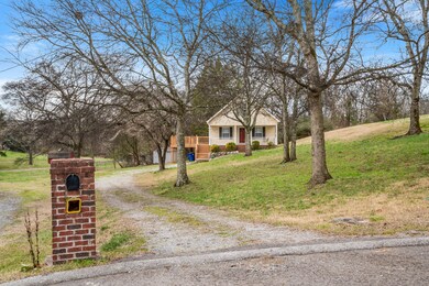 186 Tyne Rd, Shelbyville, TN 37160 - photo 2