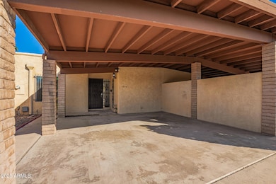 1274 E Avenida Hermosa, Phoenix, AZ 85014 - photo 4