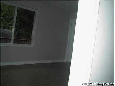 8217 Roseborough Rd, Louisville, KY 40228 - photo 4