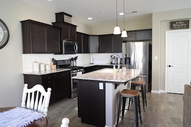 3037 Mount Rainier Ln, Clovis, CA 93619 - photo 4