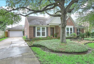 3908 Spring Forest Dr, Pearland, TX 77584 - photo 3