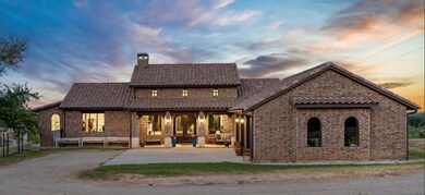 325 Vineyard Ln, Springtown, TX 76082 - photo 3