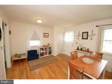 113 Springcrest Dr, Hightstown, NJ 08520 - photo 3