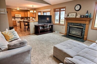 681 Stonebriar Ln, Oregon, WI 53575 - photo 5