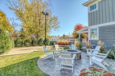 Backyard1_1.jpg