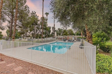 3370 Dunham Ct, Las Vegas, NV 89121 - photo 3