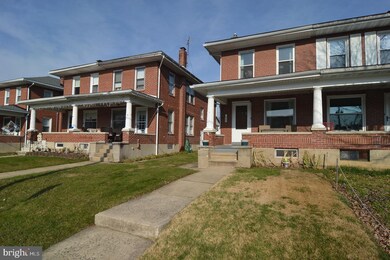 237 W Elm St, Reading, PA 19607 - photo 3