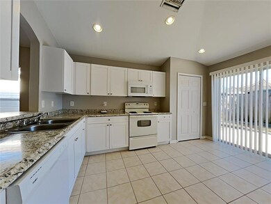 10145 Perthshire Cir, Land O Lakes, FL 34638 - photo 4