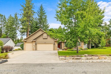 3 Car Garage