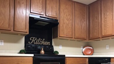 7442 Gamble Oak Dr, San Antonio, TX 78223 - photo 5