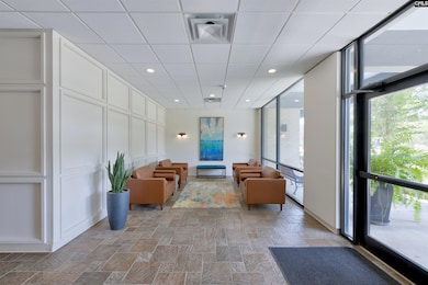 Hermitage unit 710, Columbia, SC 29205 - photo 3