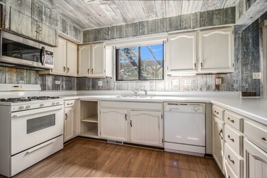 3138 Stonegate Ct, Flossmoor, IL 60422 - photo 4