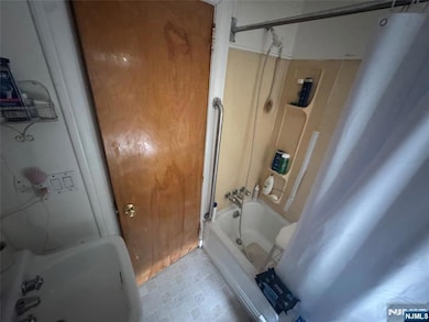 80 E Grove St, Bogota, NJ 07603 - photo 7