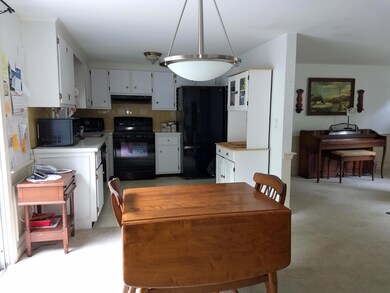 Dining Room to Kitchen 1