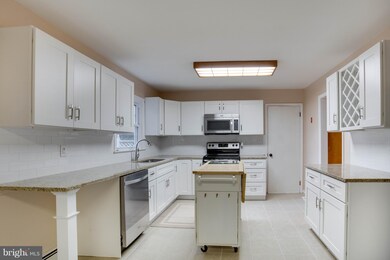 23702 W Patuxent Beach Rd, California, MD 20619 - photo 6