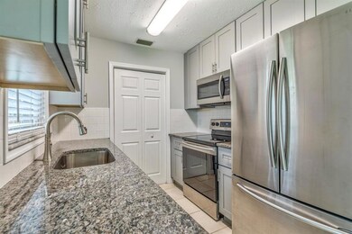 07Kitchen