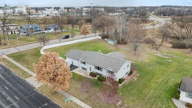 1407 S Washington Ave, Marshfield, WI 54449 - photo 6