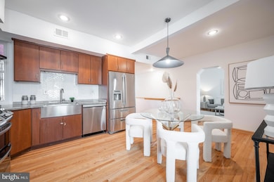 207 R St NW unit 3, Washington, DC 20001 - photo 2