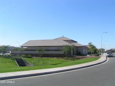 Front with side park